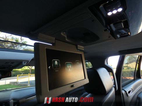 Used 2017 GMC Yukon Denali w/ Open Road Package RWD image 44