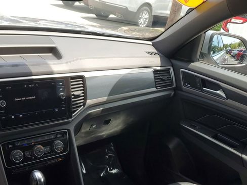 Used 2020 Volkswagen Atlas Cross Sport SEL Premium R-Line AWD/4WD image 20