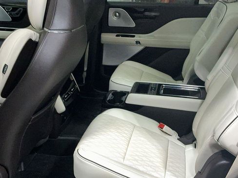 Used 2021 Lincoln Aviator Black Label w/ Dynamic Handling Package image 9