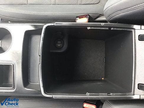 Used 2020 Kia Sorento LX image 40