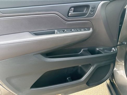 Used 2018 Honda Odyssey EX-L image 11