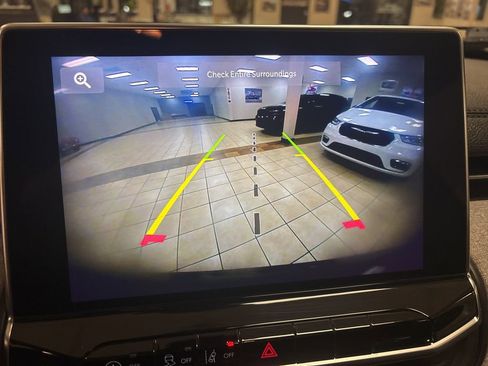 Used 2023 Jeep Compass Latitude image 22