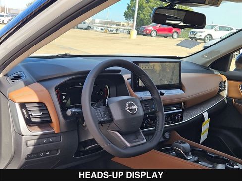 New 2026 Nissan Rogue Platinum image 13