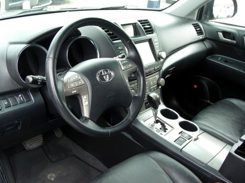 Used 2009 Toyota Highlander Sport FWD image 6