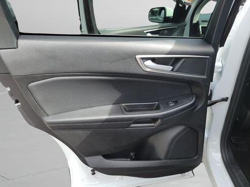 Used 2024 Ford Edge SEL AWD/4WD image 11