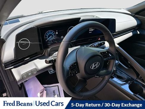 Used 2026 Hyundai Elantra SEL FWD image 13