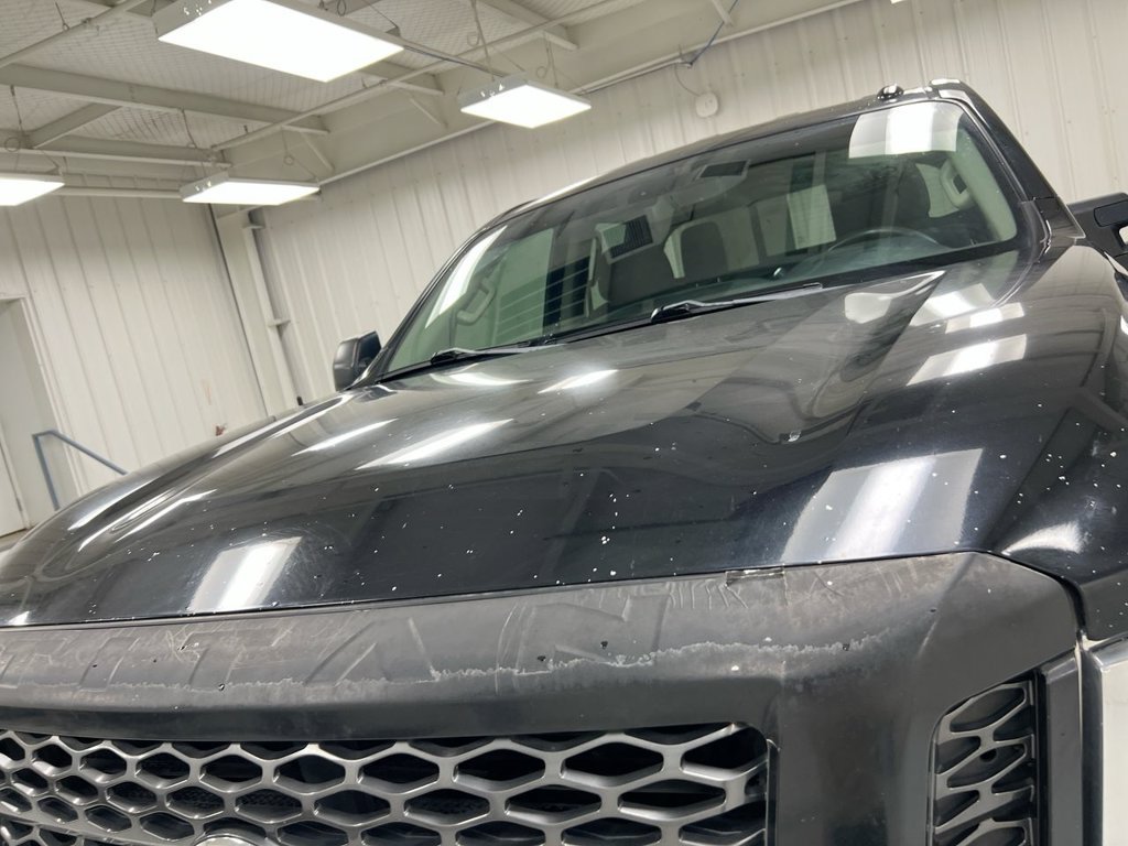 Used 2017 Nissan Titan SV AWD/4WD image 29