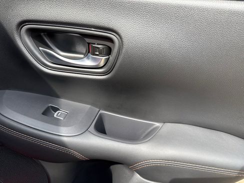 Used 2026 Honda HR-V Sport image 36