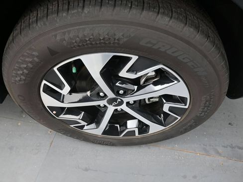 Used 2025 Kia Sportage EX w/ Premium Package AWD/4WD image 9