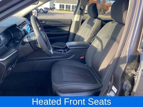 Used 2023 Jeep Grand Cherokee L Laredo w/ Luxury Tech Group I image 16