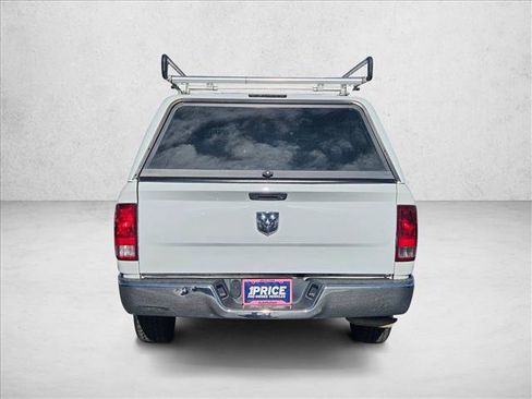 Used 2018 RAM 1500 Classic SLT image 6