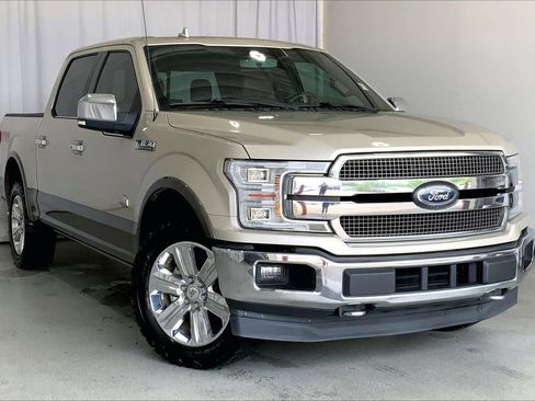 Used 2018 Ford F150 King Ranch w/ Equipment Group 601A Luxury AWD/4WD image 34
