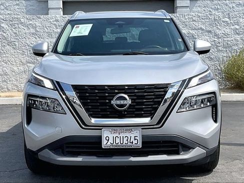 Certified 2023 Nissan Rogue SV w/ SV Premium B Package FWD image 2