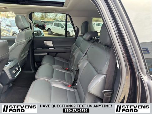 Used 2025 Ford Expedition Max Active RWD image 36