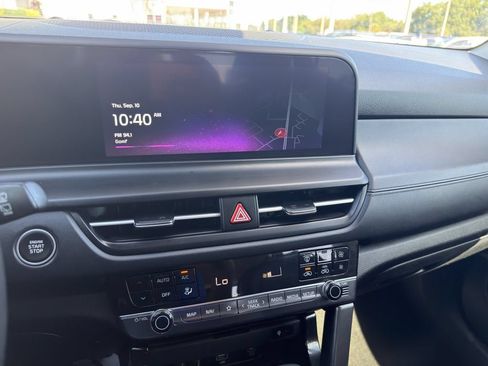 Certified 2025 Kia Seltos EX w/ EX Sunroof Package FWD image 25