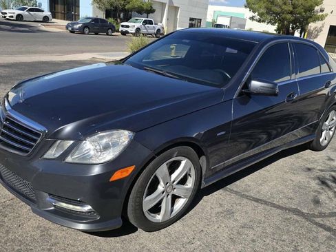 Used 2012 Mercedes-Benz E 350 BlueTEC Sedan image 4