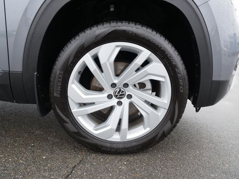 Used 2023 Volkswagen Atlas SE image 10