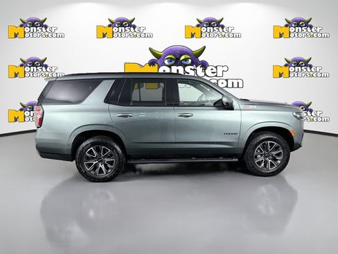 Used 2024 Chevrolet Tahoe Z71 w/ Luxury Package AWD/4WD image 4
