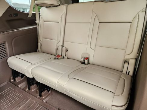 Used 2023 GMC Yukon XL Denali AWD/4WD image 33