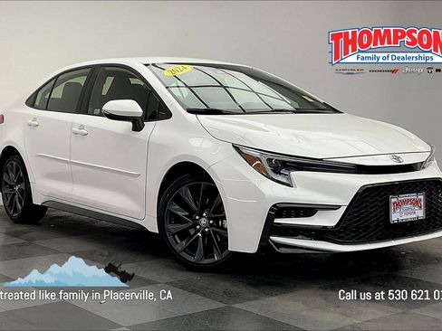 Used 2024 Toyota Corolla SE image 1