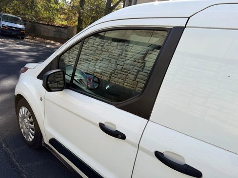 Used 2021 Ford Transit Connect XL FWD image 22