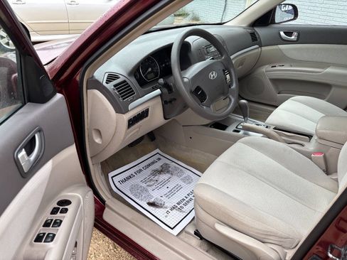 Used 2008 Hyundai Sonata GLS FWD image 2