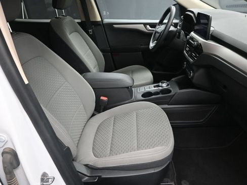 Used 2020 Ford Escape SE FWD image 36