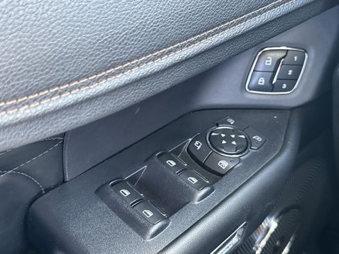 Used 2018 Ford Expedition Max Platinum image 21