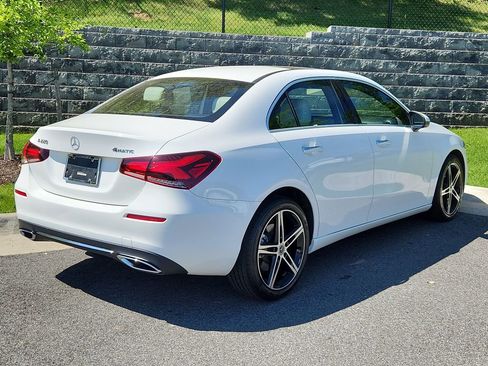 Used 2022 Mercedes-Benz A 220 4MATIC image 2