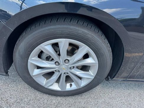 Used 2019 Chevrolet Malibu LT FWD image 7