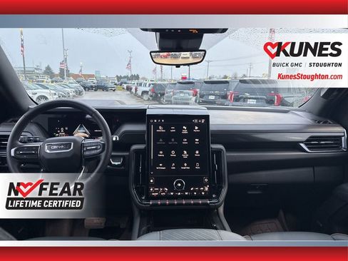 Used 2025 GMC Yukon AT4 image 41