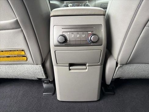 Used 2011 Toyota Highlander SE image 24