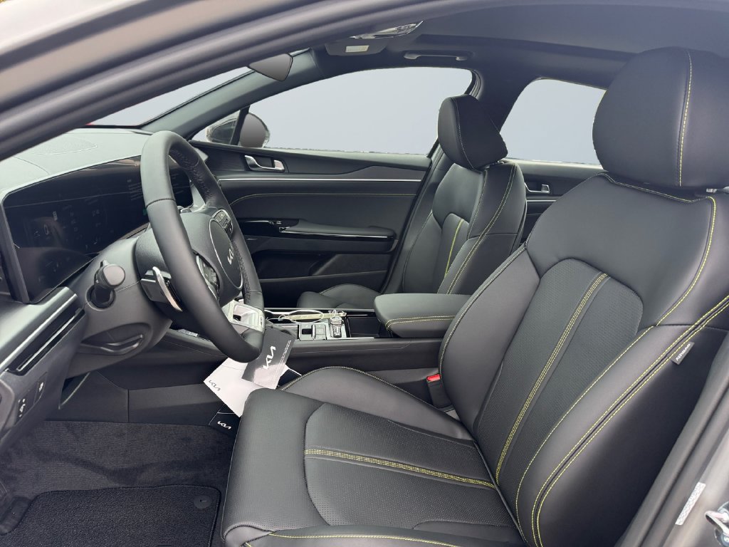 New 2027 Kia K5 GT FWD image 9