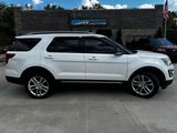 Used 2016 Ford Explorer XLT w/ Equipment Group 202A image 4