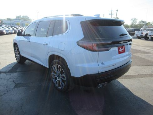 Certified 2026 GMC Acadia Denali Ultimate w/ LPO, All-Weather Package AWD/4WD image 9