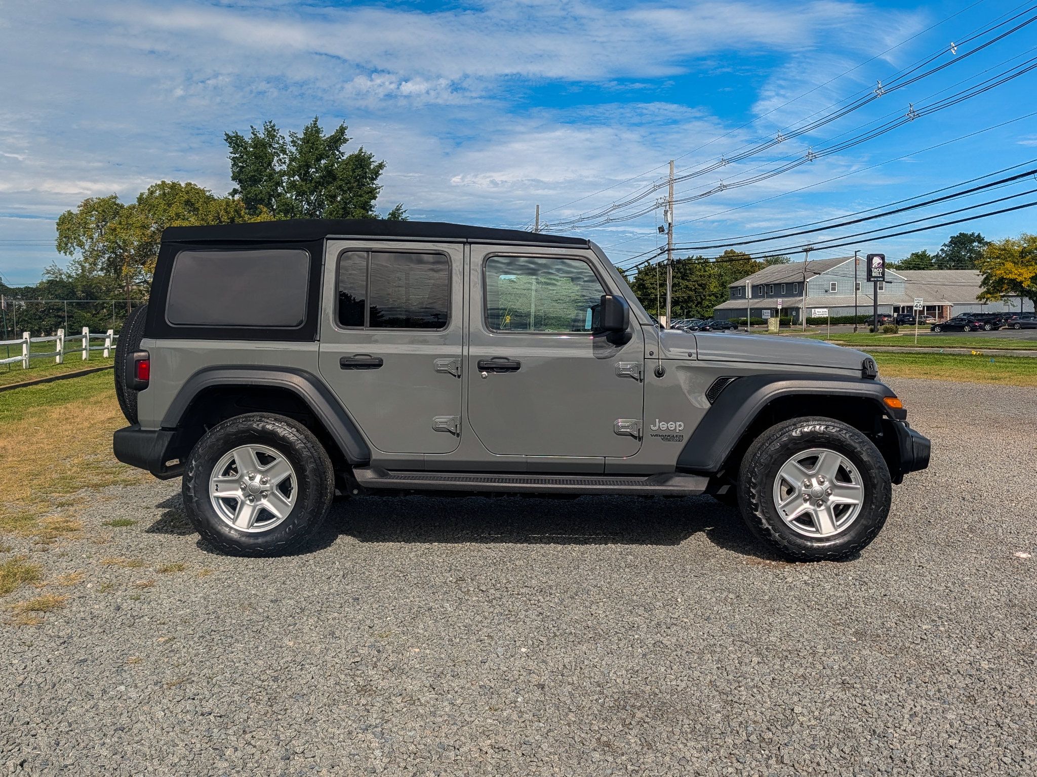 Used 2019 Jeep Wrangler Unlimited Sport S AWD/4WD image 5