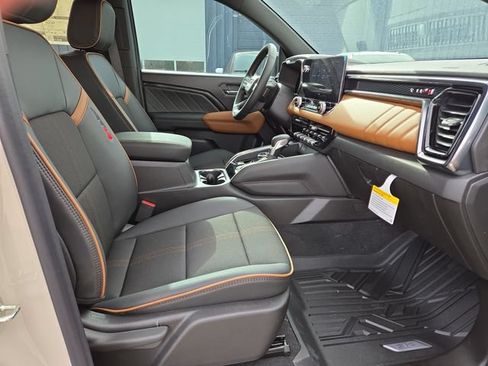 New 2026 GMC Canyon AT4 AWD/4WD image 34