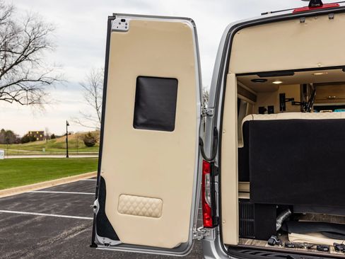 Used 2019 Mercedes-Benz Sprinter 170 w/ Premium Plus Package image 87