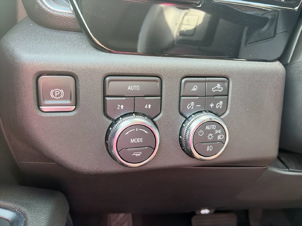 Used 2022 GMC Sierra 1500 SLT w/ SLT Convenience Package AWD/4WD image 24