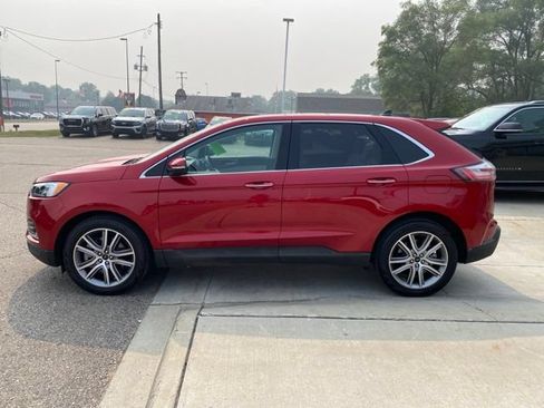 Used 2023 Ford Edge Titanium w/ Equipment Group 301A AWD/4WD image 9
