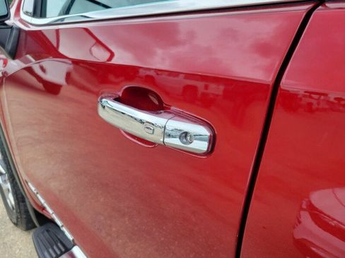 Used 2023 GMC Sierra 1500 SLT w/ SLT Premium Package image 9