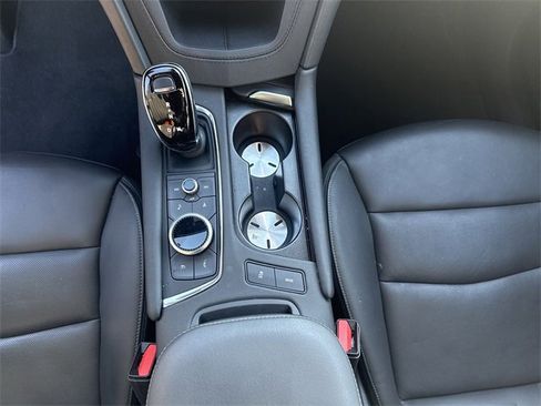 Used 2025 Cadillac XT6 Premium Luxury image 17