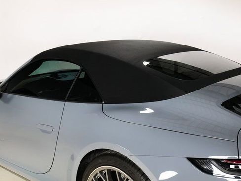 Used 2024 Porsche 911 Carrera image 11