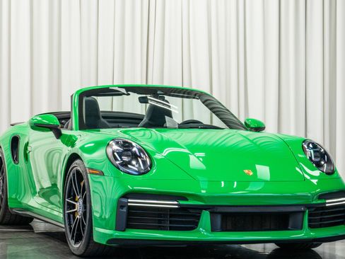 Used 2021 Porsche 911 Turbo S image 3