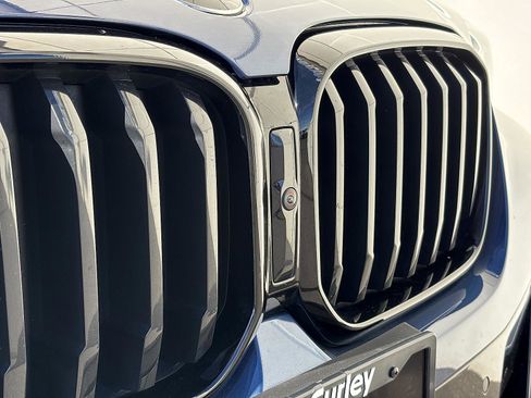 Used 2023 BMW X3 xDrive30i w/ M Sport Package image 11