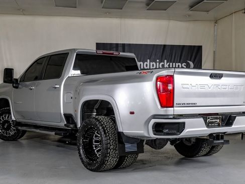 Used 2023 Chevrolet Silverado 3500 LT w/ Convenience Package image 11