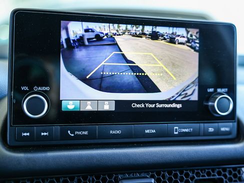 Used 2025 Honda HR-V LX image 6