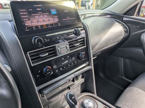 Used 2024 INFINITI QX80 Luxe image 19