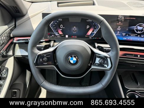 Used 2026 BMW 540i xDrive w/ Executive Package AWD/4WD image 23