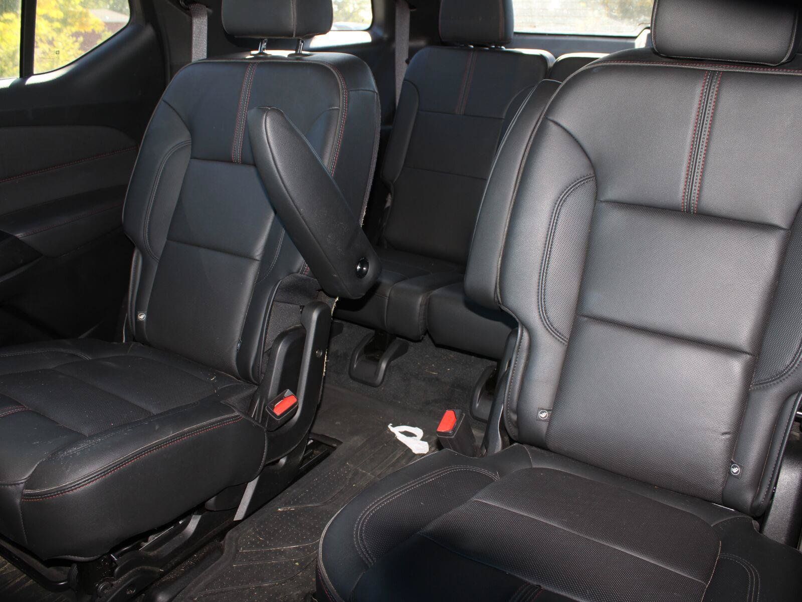 Used 2023 Chevrolet Traverse RS AWD/4WD image 17